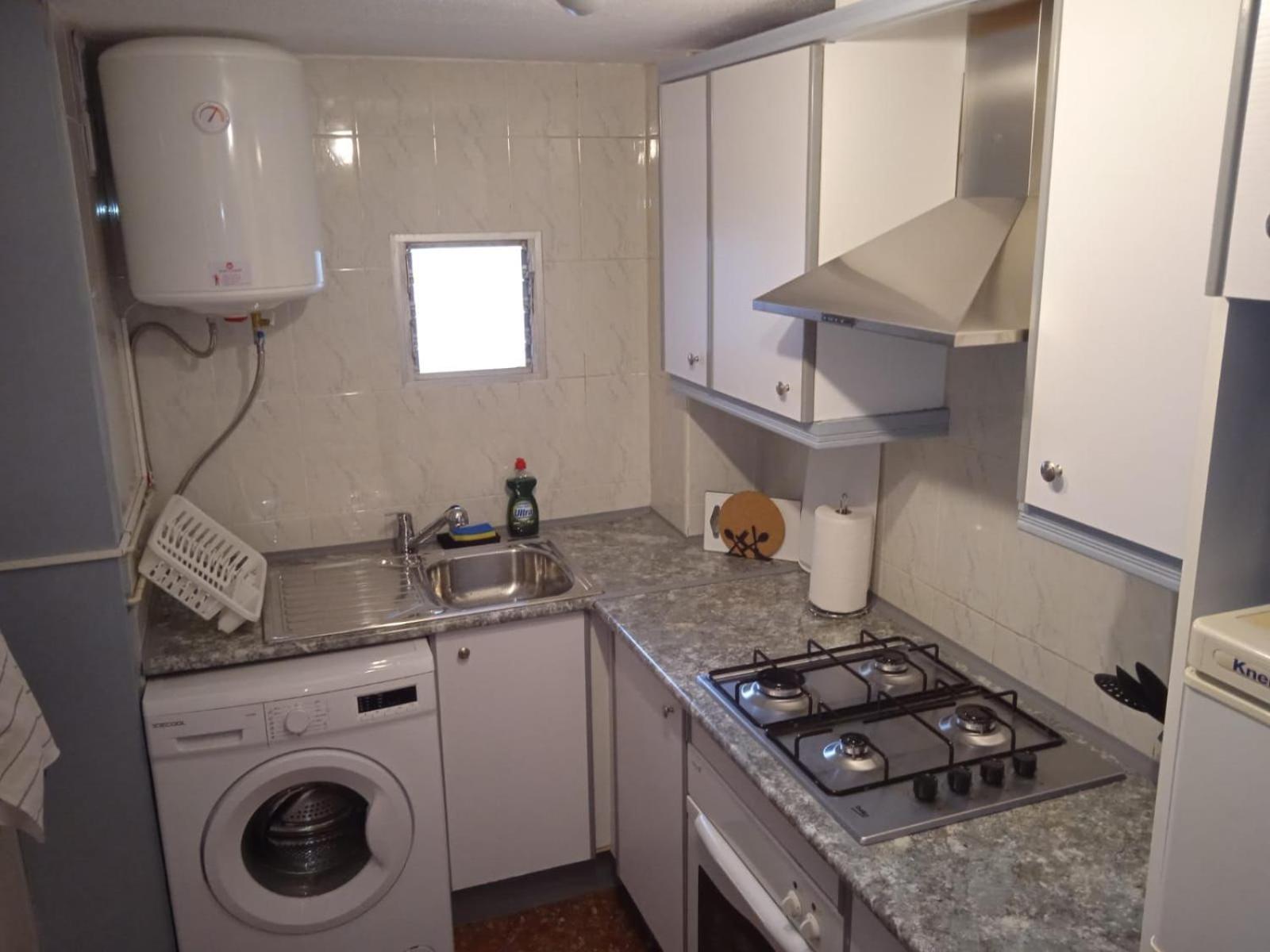 Edificio Gijon Newly Renovated Two-Bedroom Apartment 貝尼多姆 外观 照片